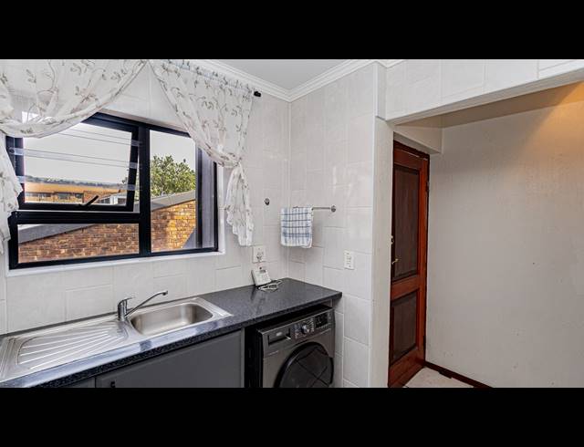 2 BEDROOM APARTMENT TO LET IN FAIRLAND